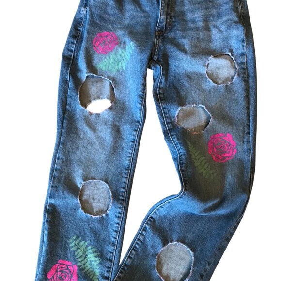 Upcycled Distressed Universal Thread Jeans w/Cutouts, Embellished Pants 6 Junior - Picture 12 of 13